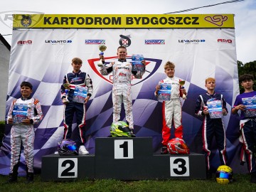  Rokkersi na finiszu